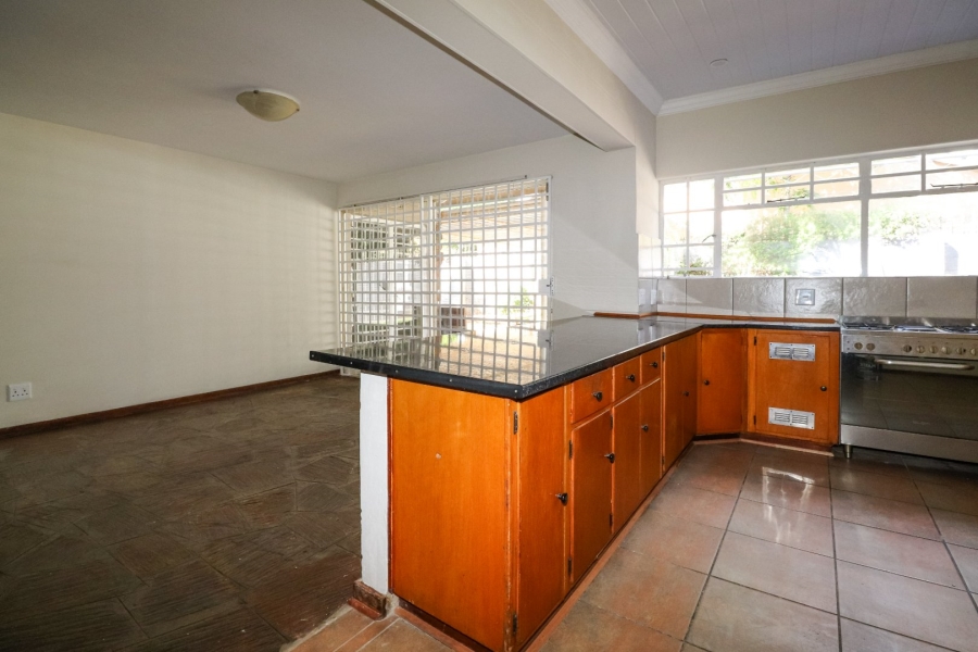 To Let 4 Bedroom Property for Rent in Flamwood North West